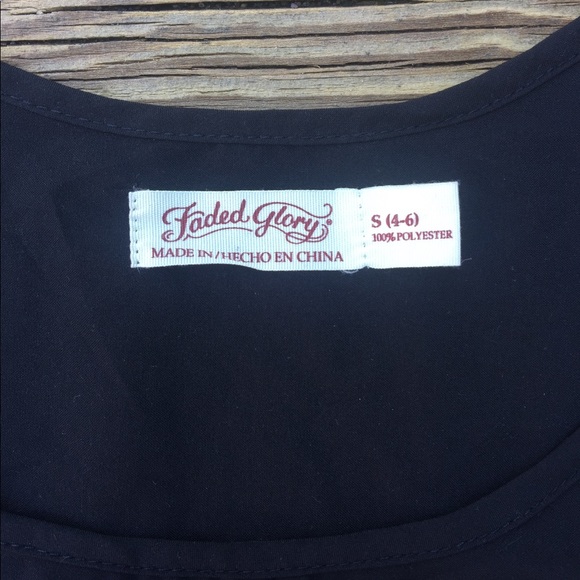 TANK TOP🌚 - Picture 3 of 4